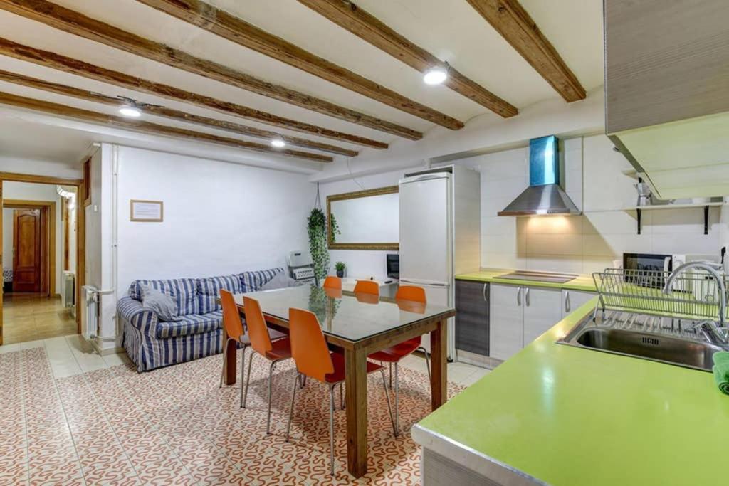 7 Pax Montserrat Ramblas Barcelona Βαρκελώνη Εξωτερικό φωτογραφία