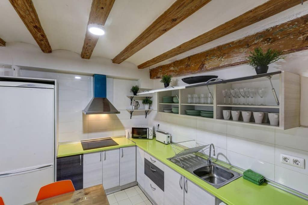 7 Pax Montserrat Ramblas Barcelona Βαρκελώνη Εξωτερικό φωτογραφία