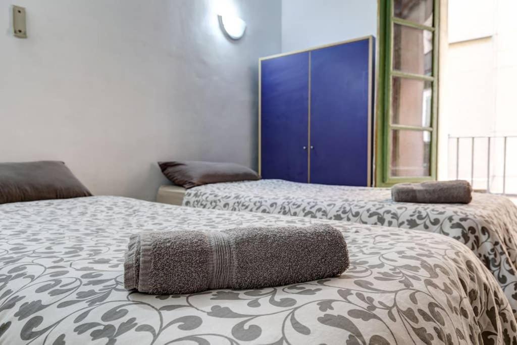 7 Pax Montserrat Ramblas Barcelona Βαρκελώνη Εξωτερικό φωτογραφία
