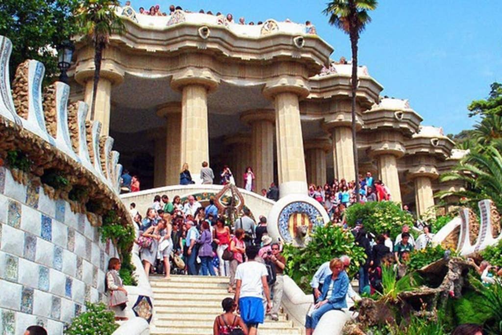 7 Pax Montserrat Ramblas Barcelona Βαρκελώνη Εξωτερικό φωτογραφία