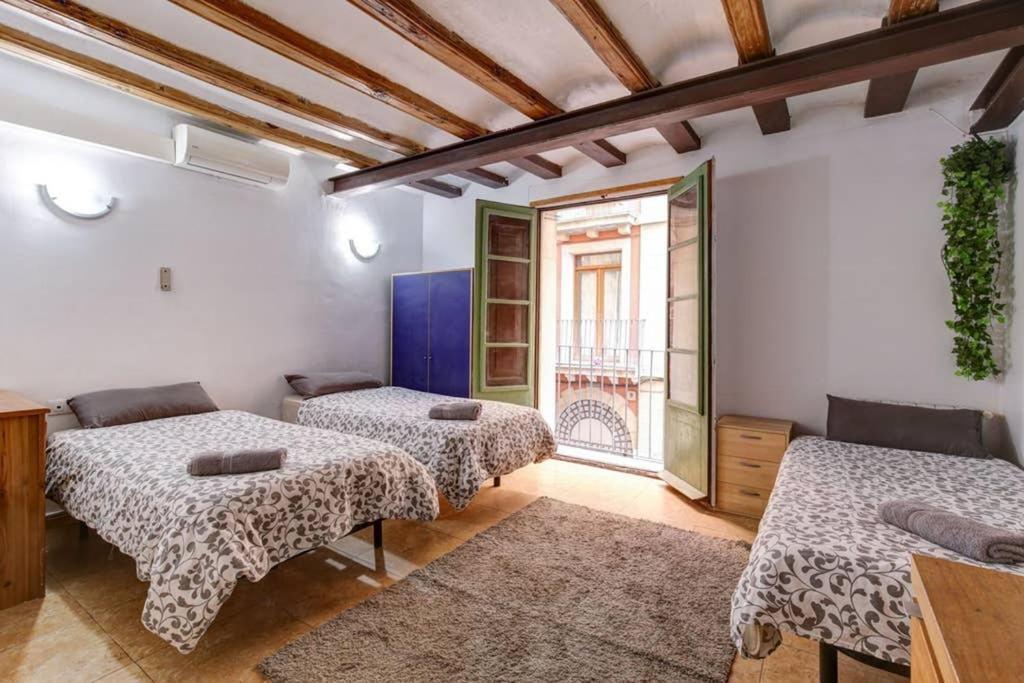 7 Pax Montserrat Ramblas Barcelona Βαρκελώνη Εξωτερικό φωτογραφία