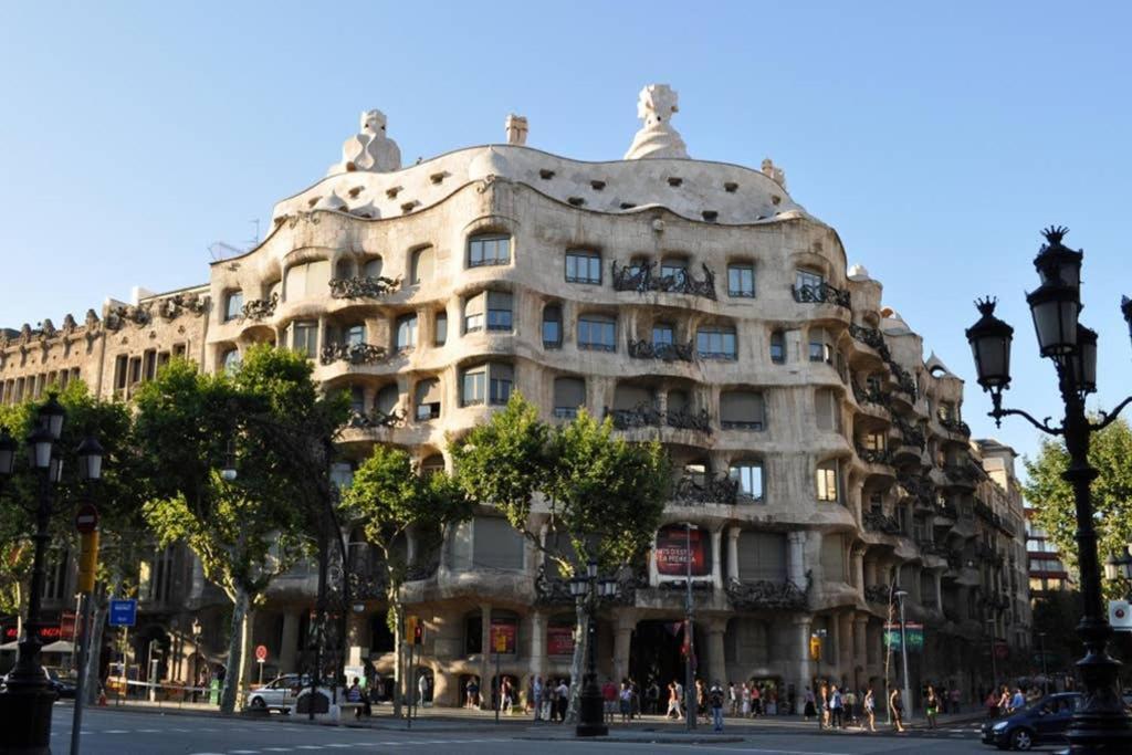 7 Pax Montserrat Ramblas Barcelona Βαρκελώνη Εξωτερικό φωτογραφία