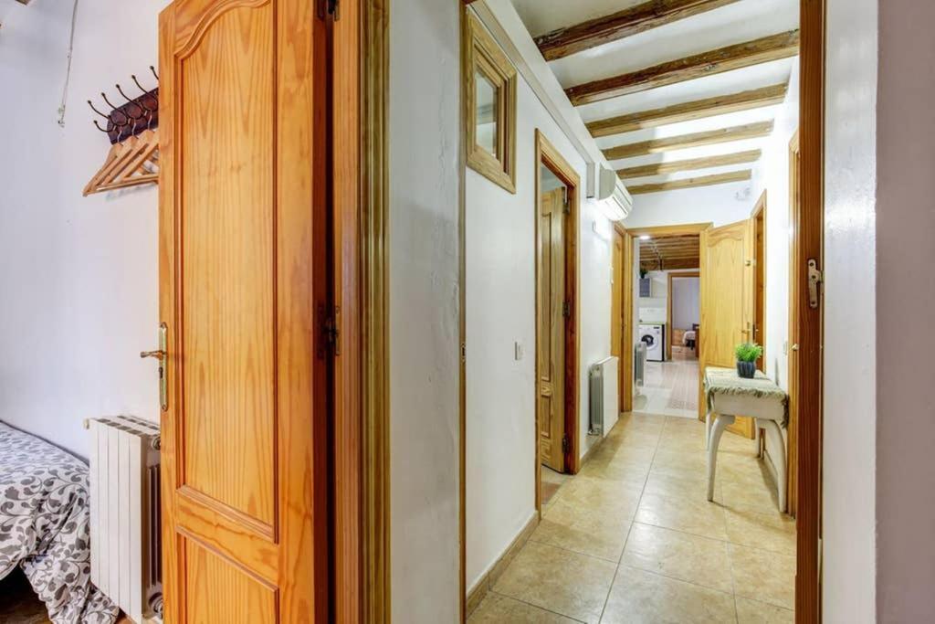 7 Pax Montserrat Ramblas Barcelona Βαρκελώνη Εξωτερικό φωτογραφία